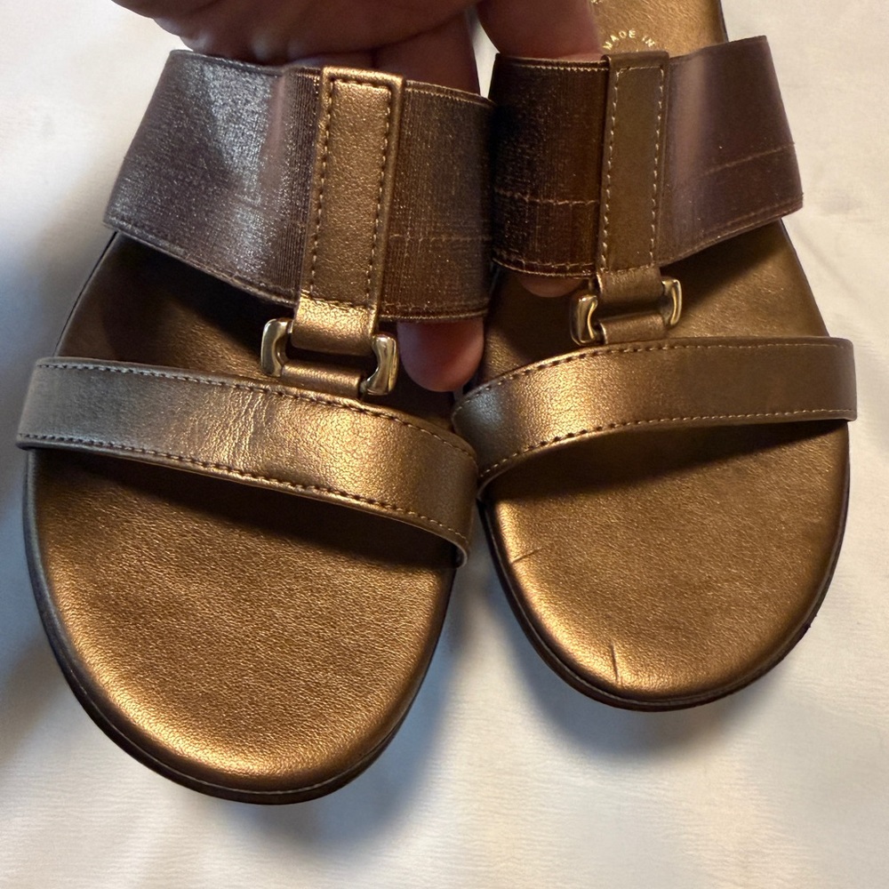 Italian Shoemakers Bronze Wedge Slide Sandals Size 8 Made in Italy - Picture 8 of 10